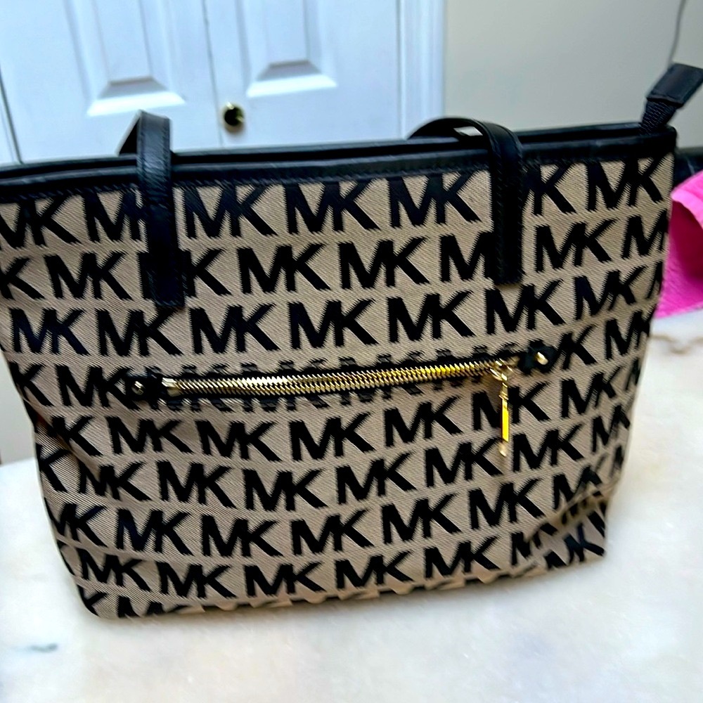 Michael Kors Tote